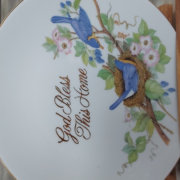 Fine chine decor plates - Picture 7 of 9